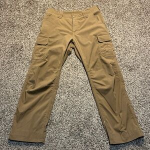 Under Armour Men's Tan Cargo Pants